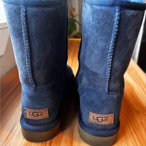 UGG Classic Short II Boot Size 9
